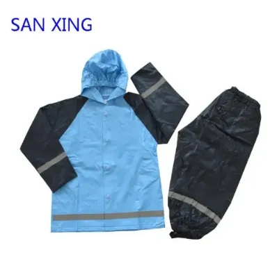 Unicorn Color Changing Raincoat Reaction to Water